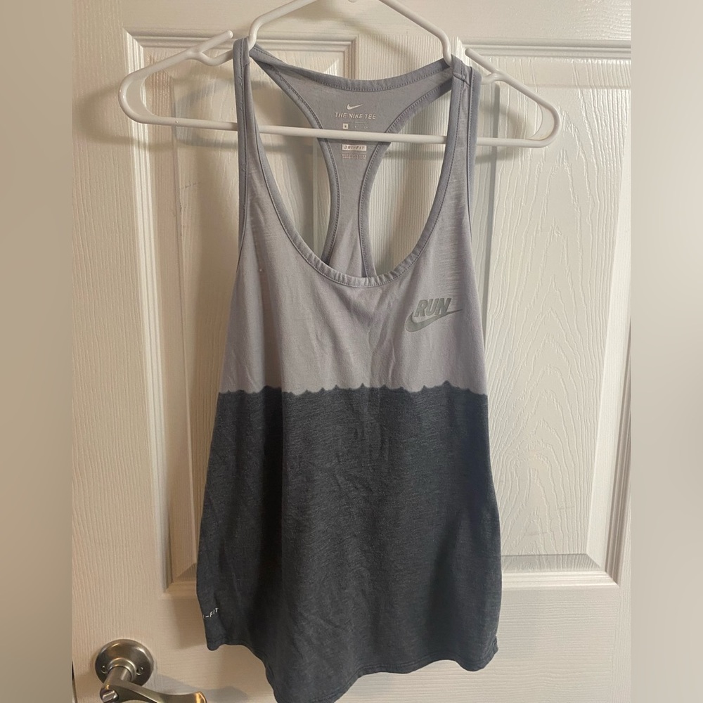 Women’s Nike dry-fit tank top